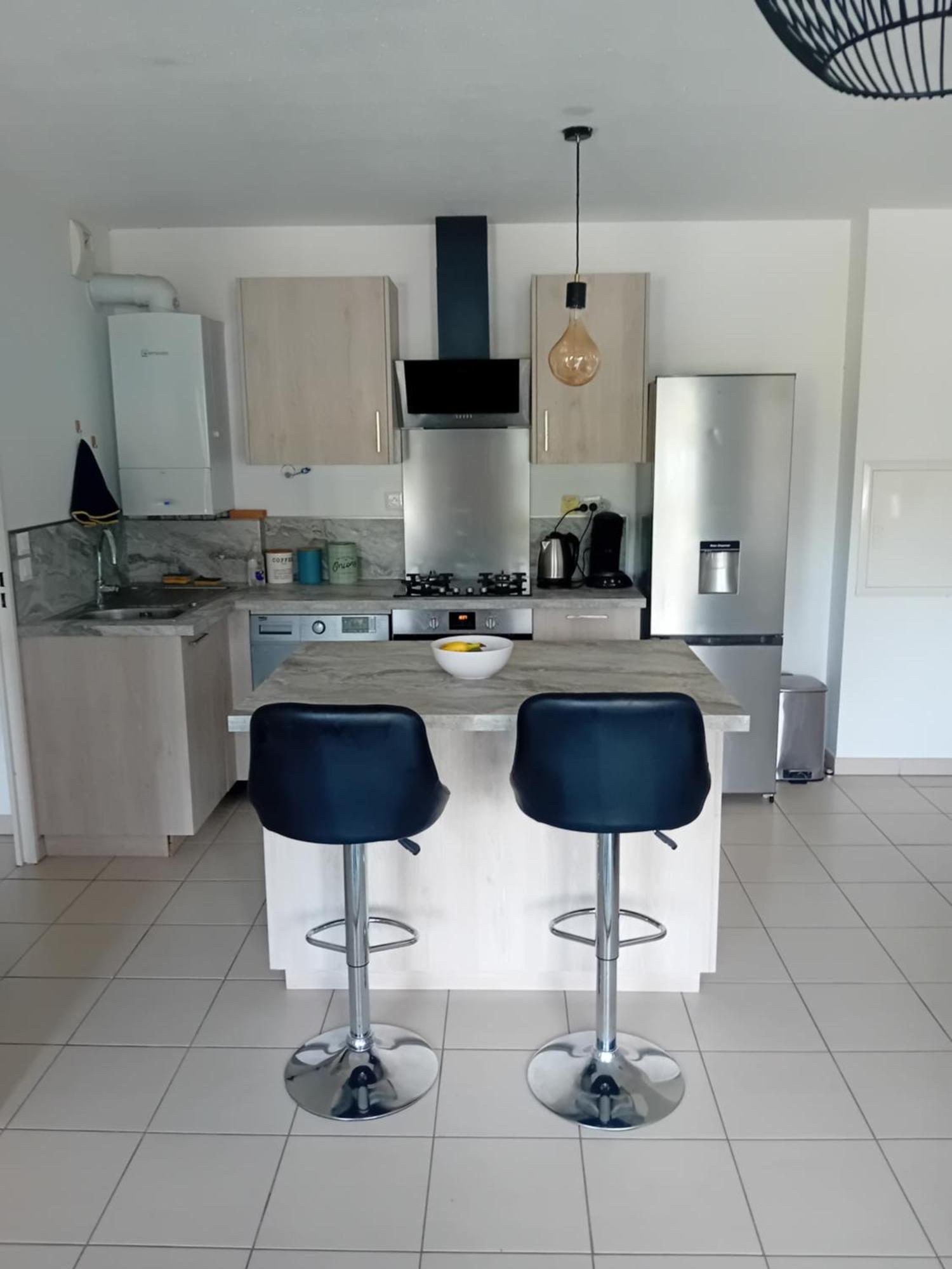 Superbe Appartement T2 Cuers Luaran gambar