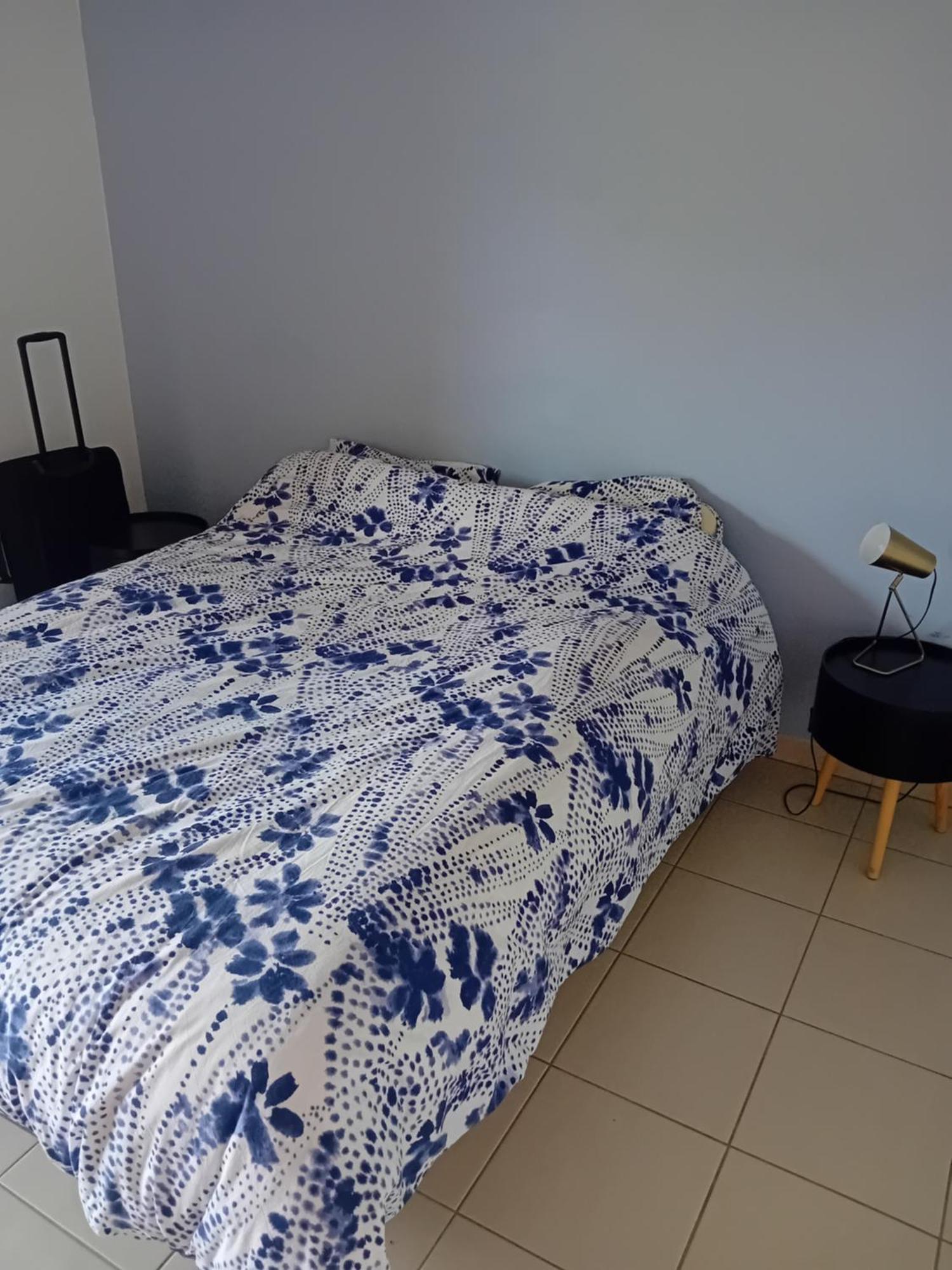 Superbe Appartement T2 Cuers Luaran gambar